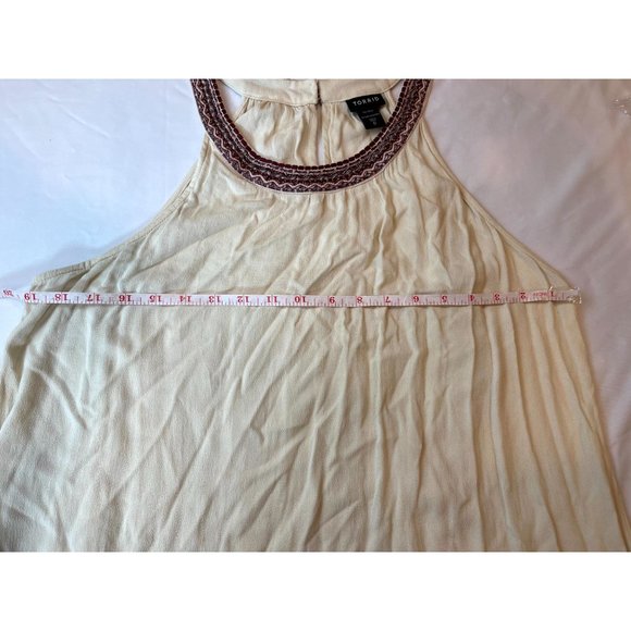 Torrid Women’s Crepe Tank Top Beaded Halter Neck Back Kay Hole Ivory Size 0 - Picture 7 of 7